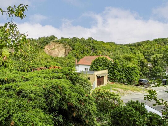 Teilerschlossenes Baugrundstück mit Ausblick Richtung Lößnitzgrund in Radebeul