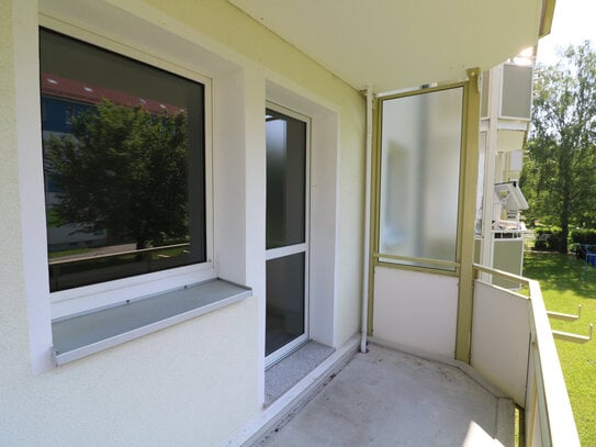 Wohn´ dich glücklich! - modernisierte 2RW mit Balkon und Badewanne