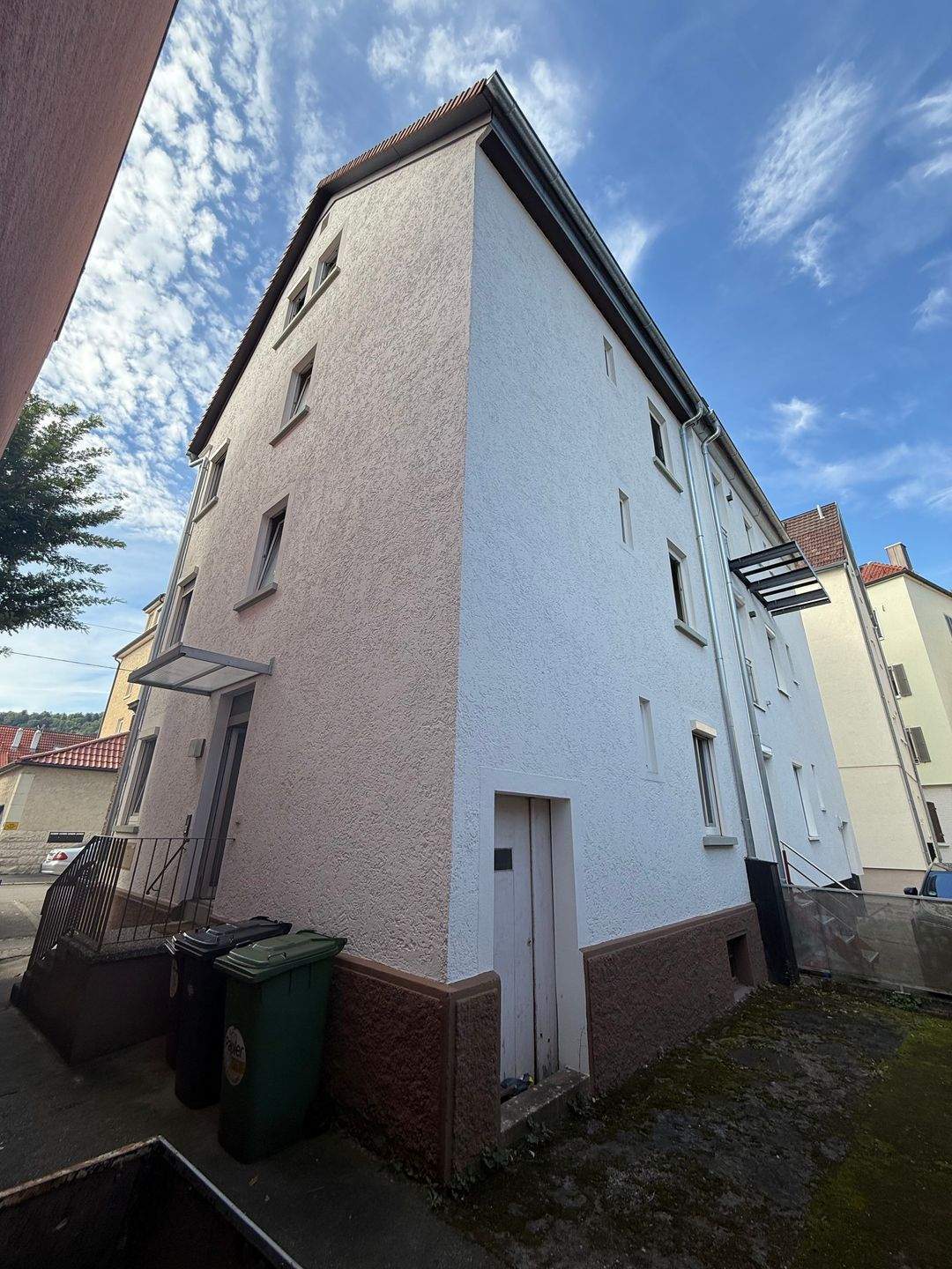 S-WANGEN: Teilsaniertes 4-Familienhaus in guter Lage * vermietet * solide Kapitalanlage! *