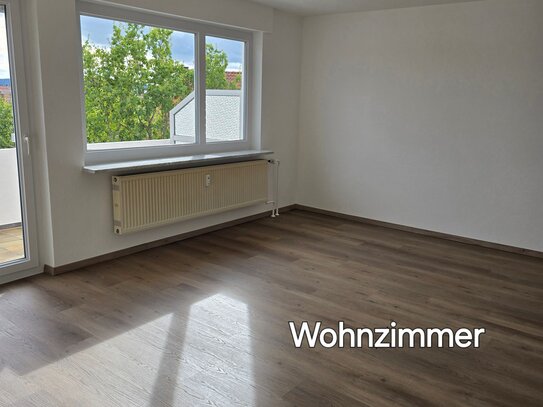 frisch renovierte 4 Zi.-Wohnung