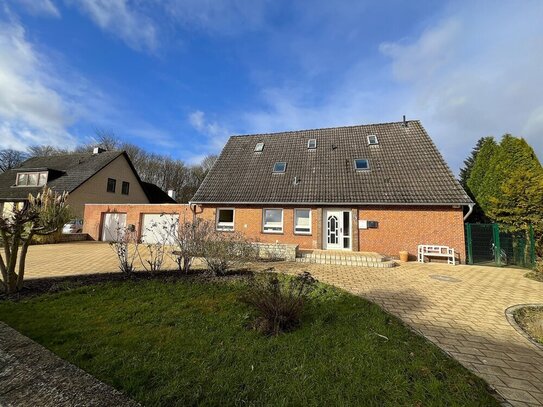 Modernisiertes Einfamilienhaus in guter Lage, mit Pool, Garten und Einliegerwohnung