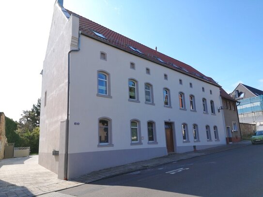 Altersgerechte Wohnung! 2-Raumwohnung mit Terrasse in Querfurt zu vermieten!