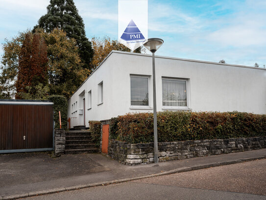 Familienfreundlicher Bungalow in bevorzugter Lage von Leo-Warmbronn - BEZUGSFREI!