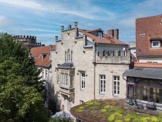 Exklusive Maisonette: Möbliertes Wohnen mit Designermöbeln & Dachterrasse am Albertsplatz