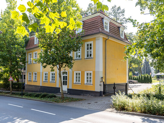 Gartenwohnung mit Einbauküche in einer sanierten Villa | für Senioren geeignet!