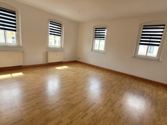 3-Raum Maisonette-Wohnung im 2./3. OG mit ca. 95 m² (anrechenbar) (Grundfläche ca. 115 m²) - Wohnen im Zentrum von Reic…