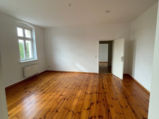 2-Zimmer Altbau-Wohnung in zentraler und ruhiger Lage in Seenähe