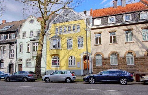 STILVOLLE & SANIERTE ALTBAUWOHNUNG MIT 2 ZIMMERN INKL. KÜCHE & TERRASSE - SOUTERRAIN