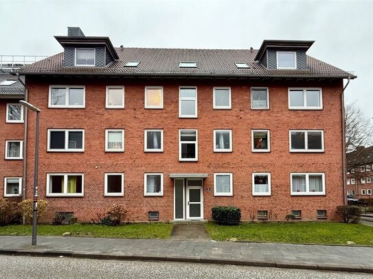 Gepflegtes Mehrfamilienhaus mit 11 Wohneinheiten in zentraler Lage // Hohwachter Weg, Kiel