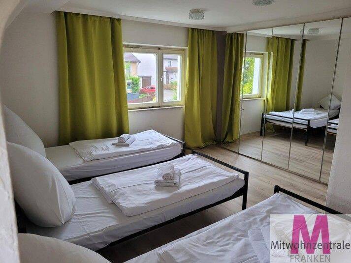                                                               Ideales Haus f&uuml;r Monteure mit Anbindung an die Autobahn                                                       in Cadolzburg (Fürth)