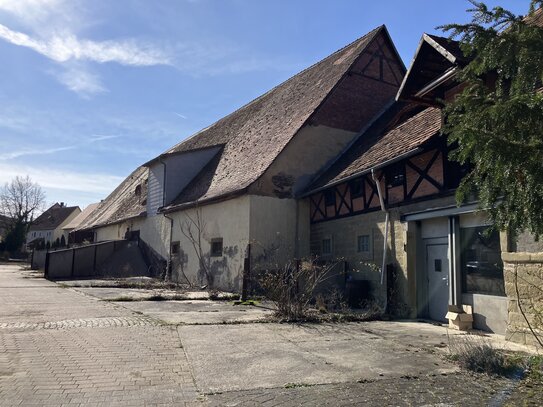 DENKMALSCHUTZ - STEUERN SPAREN, FÖRDERUNGEN ERHALTEN; historische Gebäude in der Nähe von Neustadt a. d. Aisch