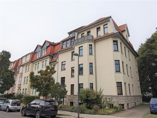 schöne Altbau-Singlewohnung im Eisenacher Karolinenviertel