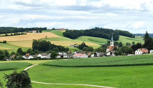Wohnen am Goldachtal. 3,5 Zimmer Wohnung mit Dachterrasse und 3 Stellplätzen im Lkr. Erding. Ohne Provision!