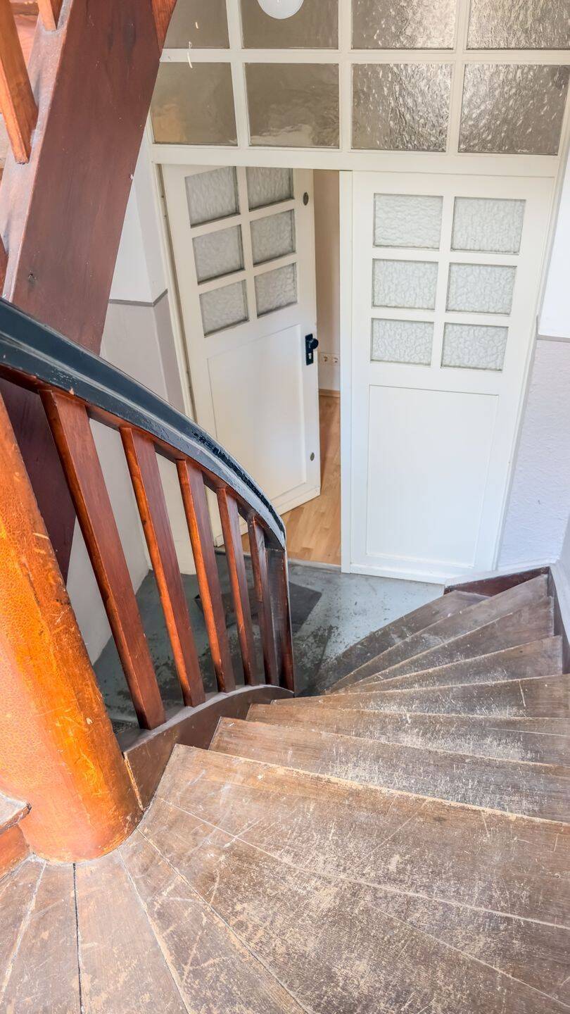 GELEGENHEIT IM NORDEND AM HOLZHAUSENPARK: Ferienwohnung zu verkaufen...sofort frei!