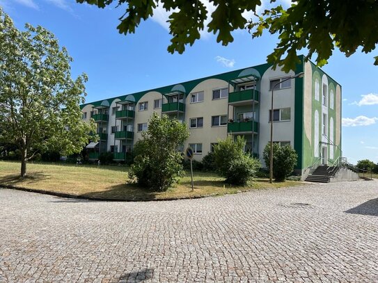 Schöne 2-Zimmer-Wohnung mit Balkon in der Seniorenresidenz Gröditz