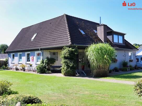 Großzügiges Einfamilienhaus mit schönem Garten