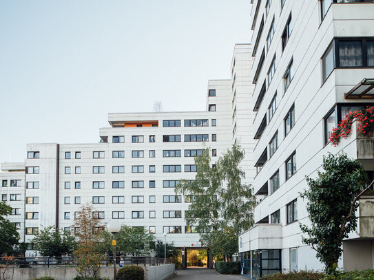 Für Renovierungsfreudige - 4-Zimmer Wohnung mit Balkon!