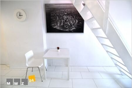 Komplett Möbliert/Furnished Accommodation in: Derendorf. Helles 2 Zimmer Maisonette Apartment in