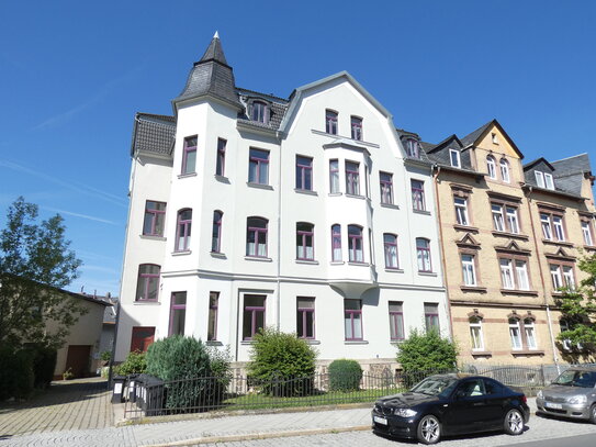 Helles Apartment mit Balkon und Einbauküche am Juttaplatz!