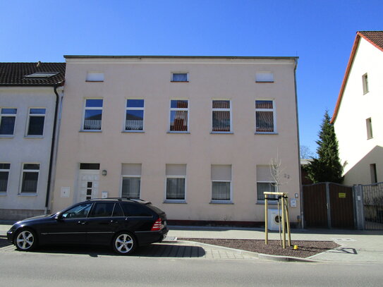 gepflegte 2 Zimmerwohnung im 1.OG mit Balkon ,nähe Bahnhof in SDL