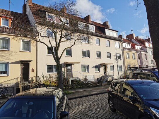 Frisch modernisierte 3-Zimmer-Wohnung mit Balkon in Bremen-Findorff