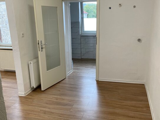 Schöne 2 Zimmer Wohnung sucht ruhigen Mieter