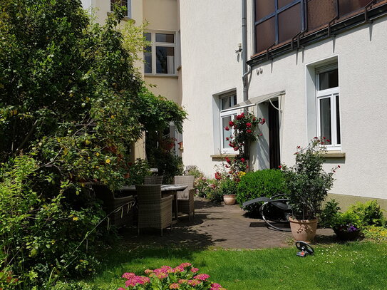 Großzügige EG- Wohnung, ca. 100 qm mit Garten und Garage in der eigenen Idylle