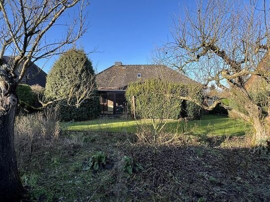 COURTAGEFREI! FREISTEHENDES EINFAMILIENHAUS MIT WINTERGARTEN, KELLER UND GARAGE IN 21406 MELBECK