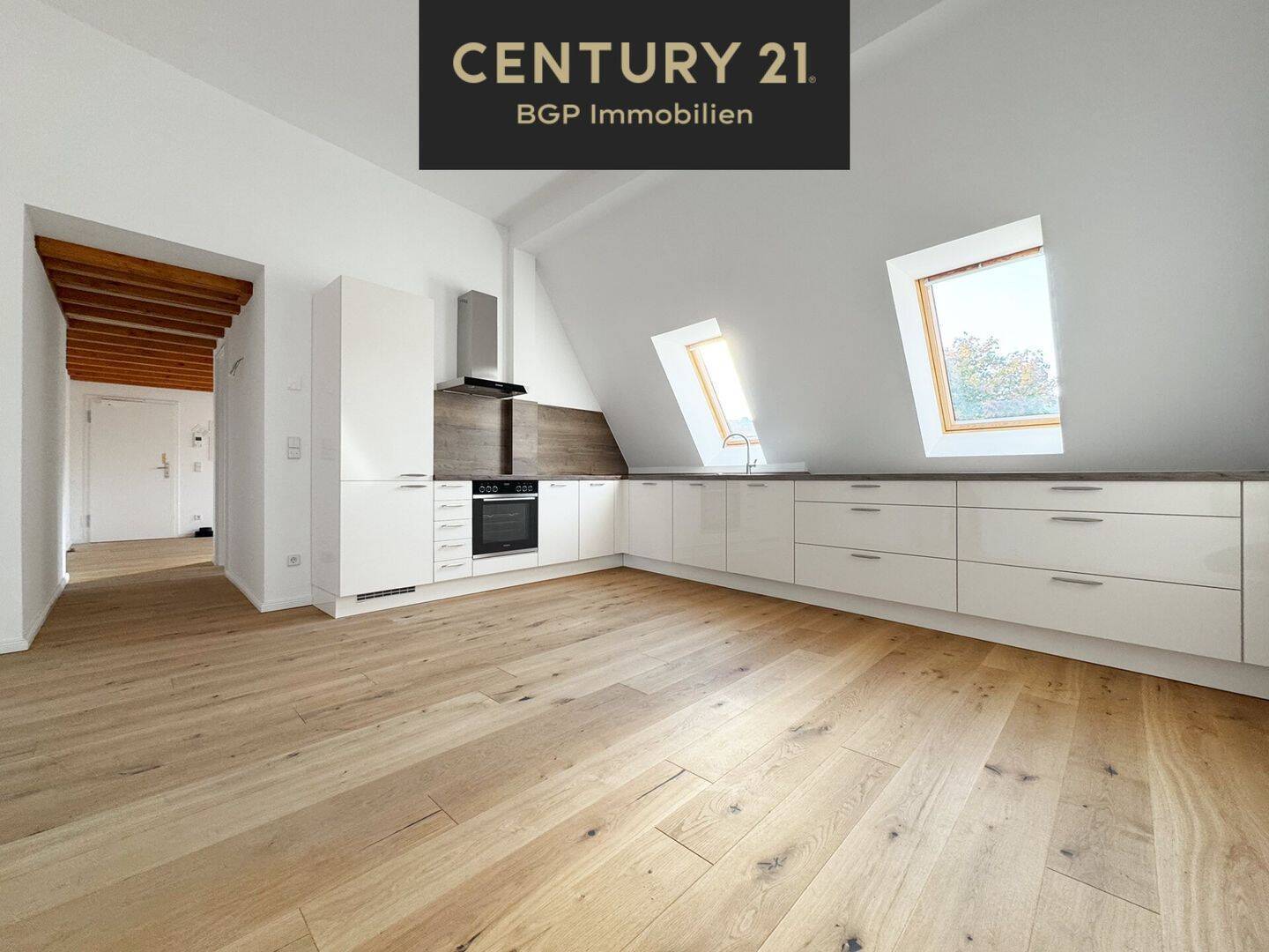 Drei-Zimmer-Penthouse-Wohnung in guter Lage - VH DG li. - Foto 1