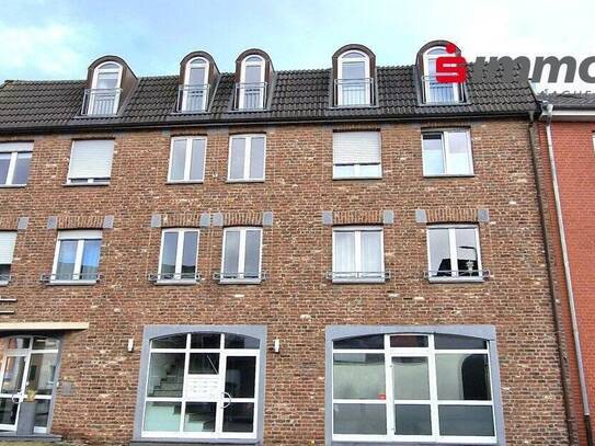 Hochwertig ausgestattete Dreizimmerwohnung mit Balkon und separater Garage in Broichweiden
