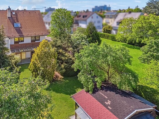 Große Doppelhaushälfte mit ausgebautem Dachgeschoss zur Selbstnutzung in München-Feldmoching