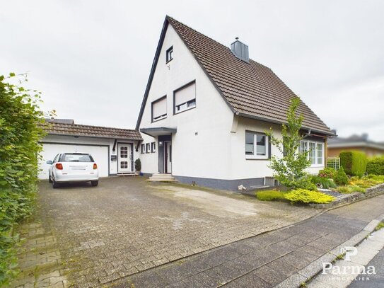 gepflegtes Einfamilienhaus mit angrenzenden Bungalow - Generationenwohnen in ruhiger Wohnlage