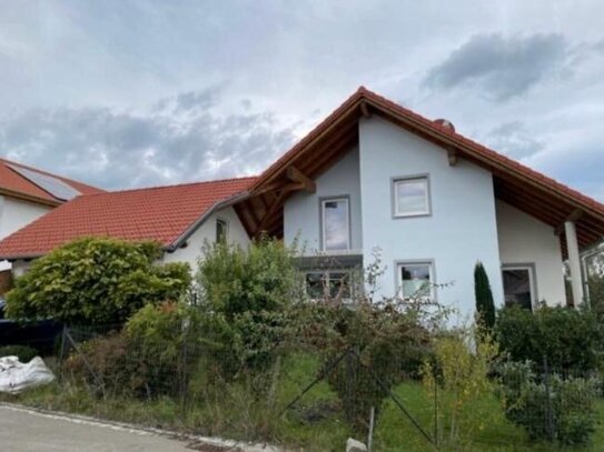 Neuwertiges freistehendes Einfamilienhaus mit gehobener Ausstattung ohne Makler