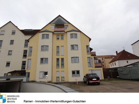 2 Zimmer Eigentumswohnung in guter Lage von Neumarkt mit Balkon, Aufzug und Tiefgaragenstellplatz