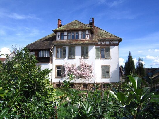 Historische Villa auf 1.588 m² Gartengrundstück!