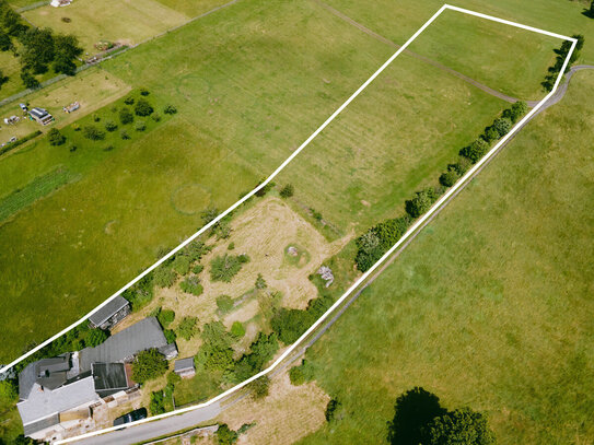 Wunderschön gelegenes Haus mit Garten und Wiesenflächen in Roda