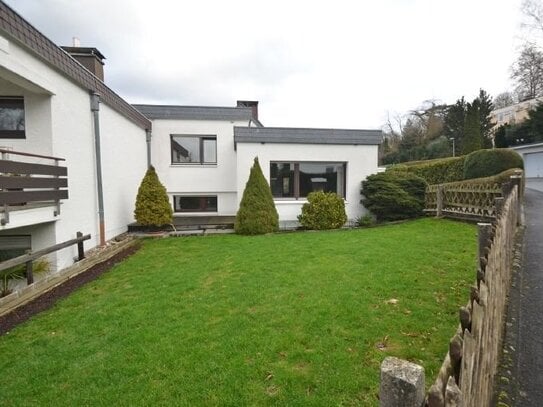 Einfamilienhaus mit Terrasse und Garage in Waldnähe!