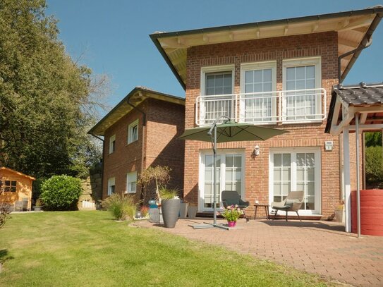 Individuelle Architektur - Zweifamilienhaus im Wohnungseigentum