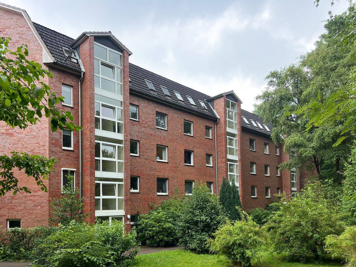 VERKAUFT - Solide Kapitalanlage in grüner Lage mit PKW-Stellplatz