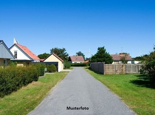 Einfamilienhaus mit Ökonomieanbau - provisionsfrei