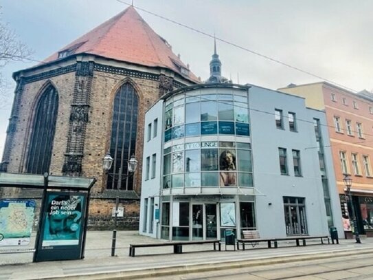 Lichtdurchflutete Bürofläche in der Innenstadt!