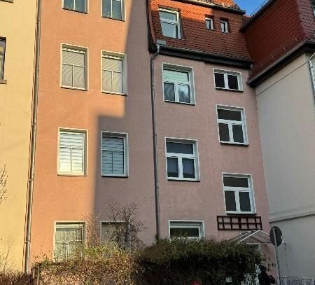 Schöne ruhige Dachgeschoßwohnung im West-Viertel sucht neue Bewohner!