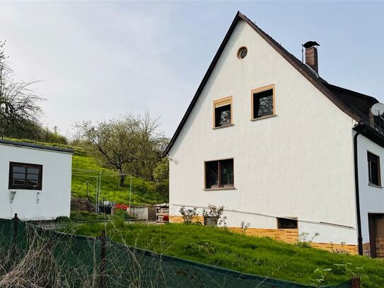 Interessantes EFH mit Garage in Ahorn, unterkellert