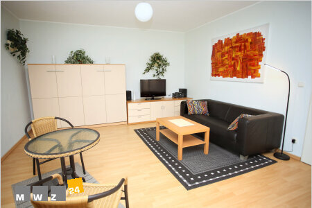 Komplett Möbliert/Furnished Accommodation in: Ratingen / Mitte. Kombinierter Wohn / Schlafraum