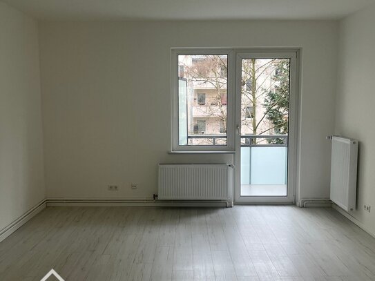 Sanierte 2-Zimmer-Wohnung mit Balkon in Hannover List - Zentrale Lage, Einbauküche, Keller