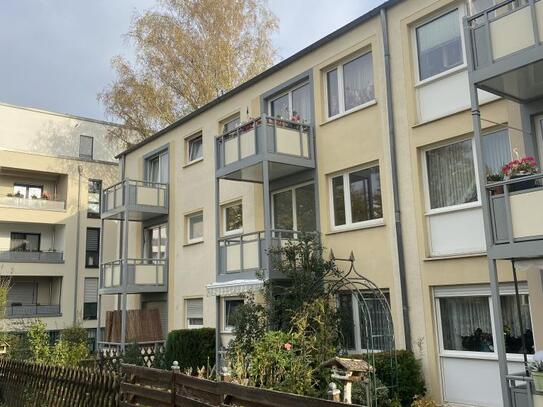 Helle 2 Zimmer Wohnung mit Sonnebalkon, südlich von Godesberg. Provisionsfrei!