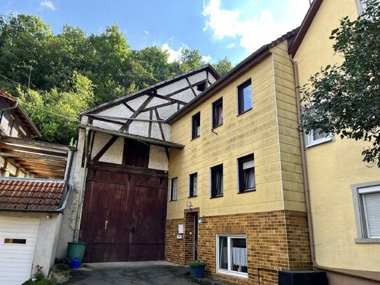 Einfamilienhaus mit großer Scheune und Nebengebäude im Boxberger Stadtteil Angeltürn zu verkaufen