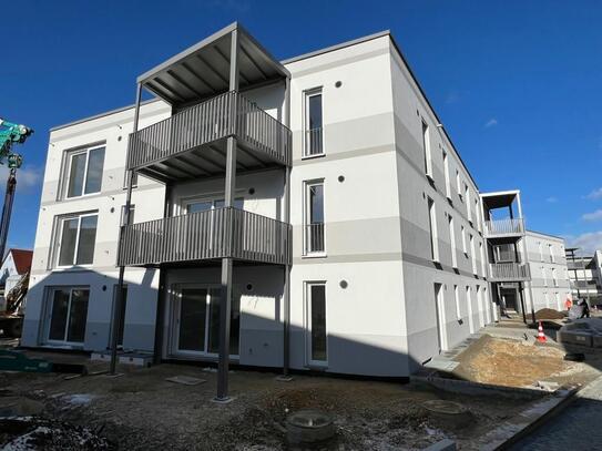 NEUMARKT - ERSTBEZUG - 2-ZIMMER-WOHNUNG MIT GROSSEM BALKON UND EINBAUKÜCHE