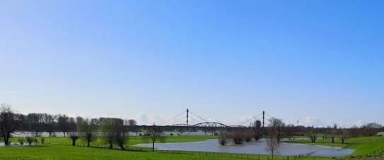 Gemütliche 2 Zimmer Wohnung mit Balkon und Blick ins Grüne - Duisburg-Laar