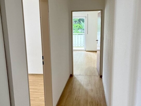 Schöne 2 Zimmer-ETW mit Südbalkon in ruhiger Wohnlage * bezugsfrei *